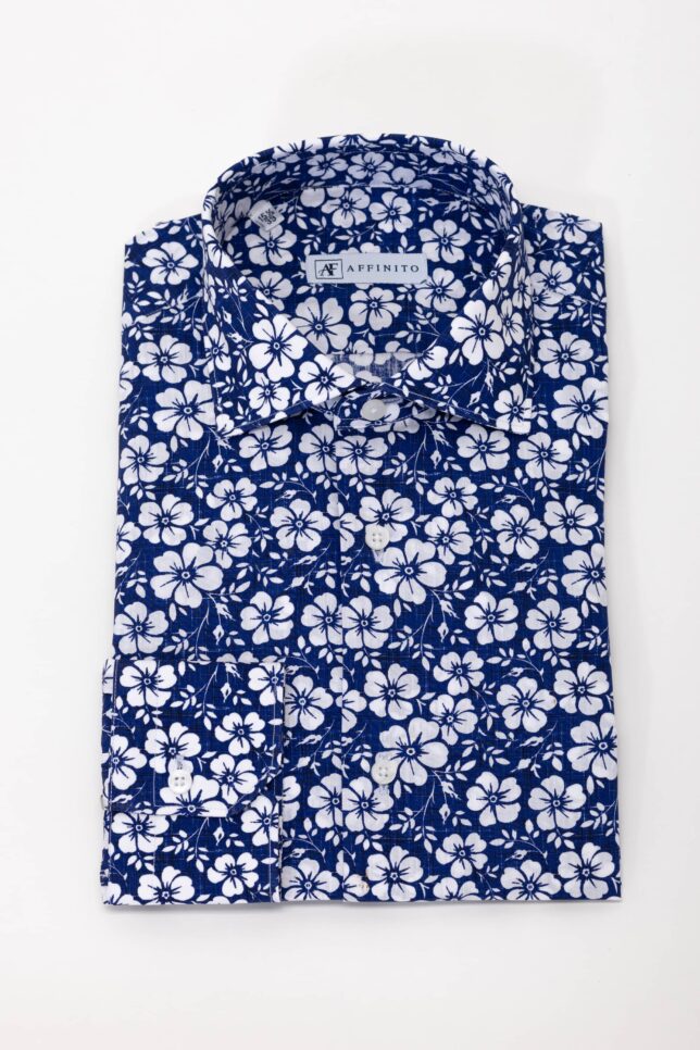 Camicia floreale blu navy – 100% cotone, collo francese