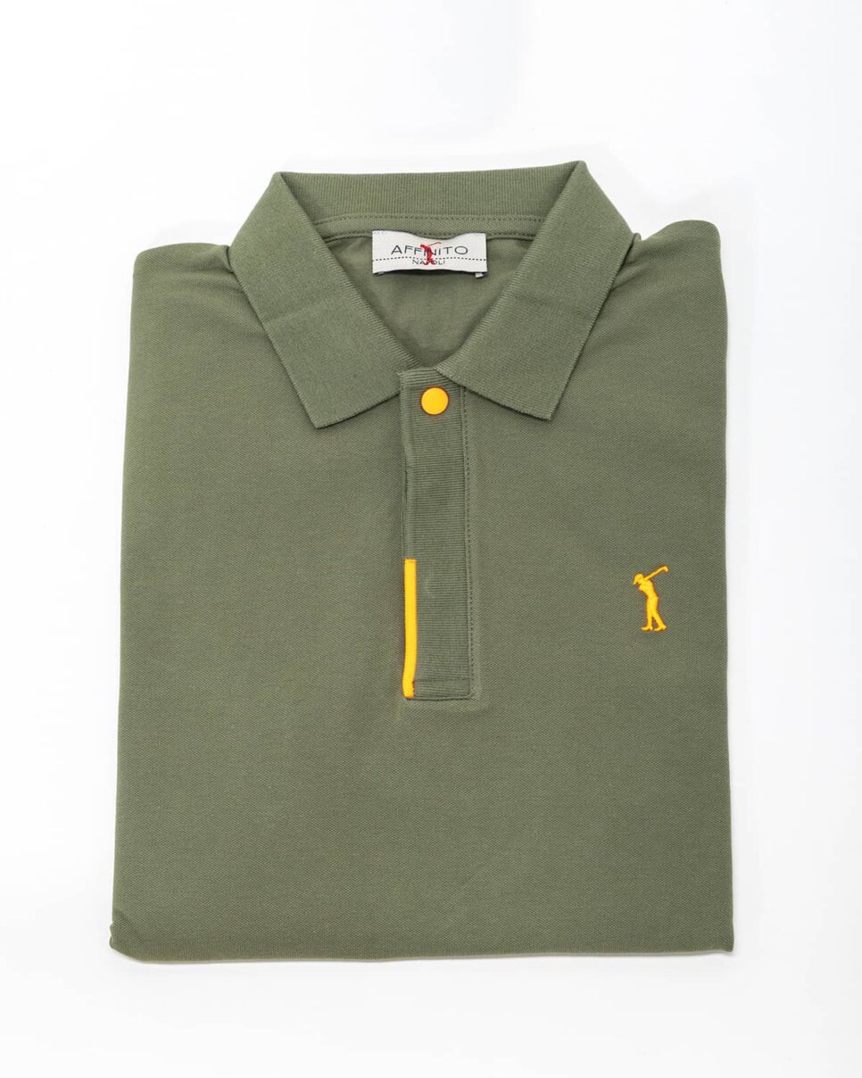 Polo verde oliva con dettagli arancio fluo – in cotone piqué